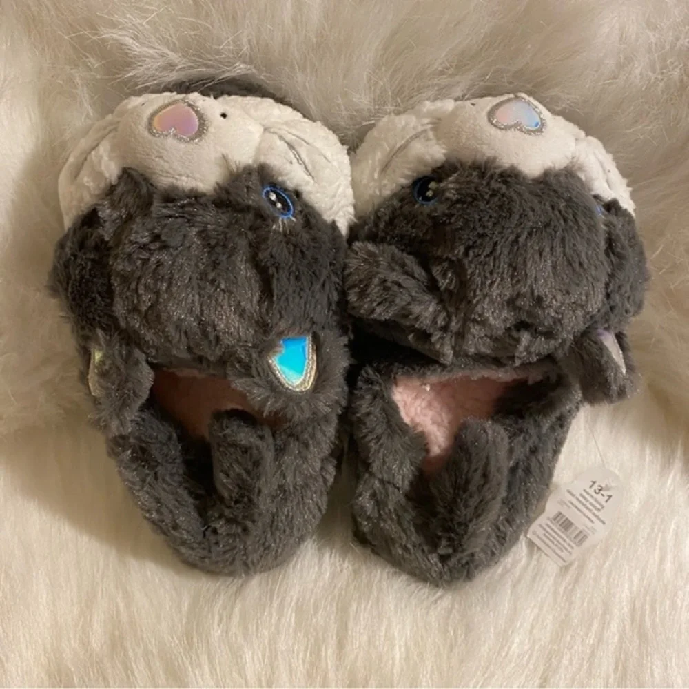 Wonder Nation‎ Cat Slippers Size 13-1 Gray white Color Slip On New